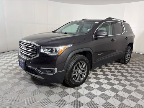 Used 2017 GMC Acadia SLT AWD/4WD image 3