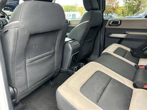 Used 2022 Ford Bronco Wildtrak image 18