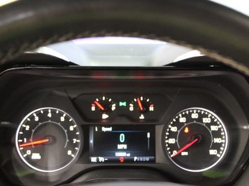 Used 2017 Chevrolet Camaro LT RWD image 17