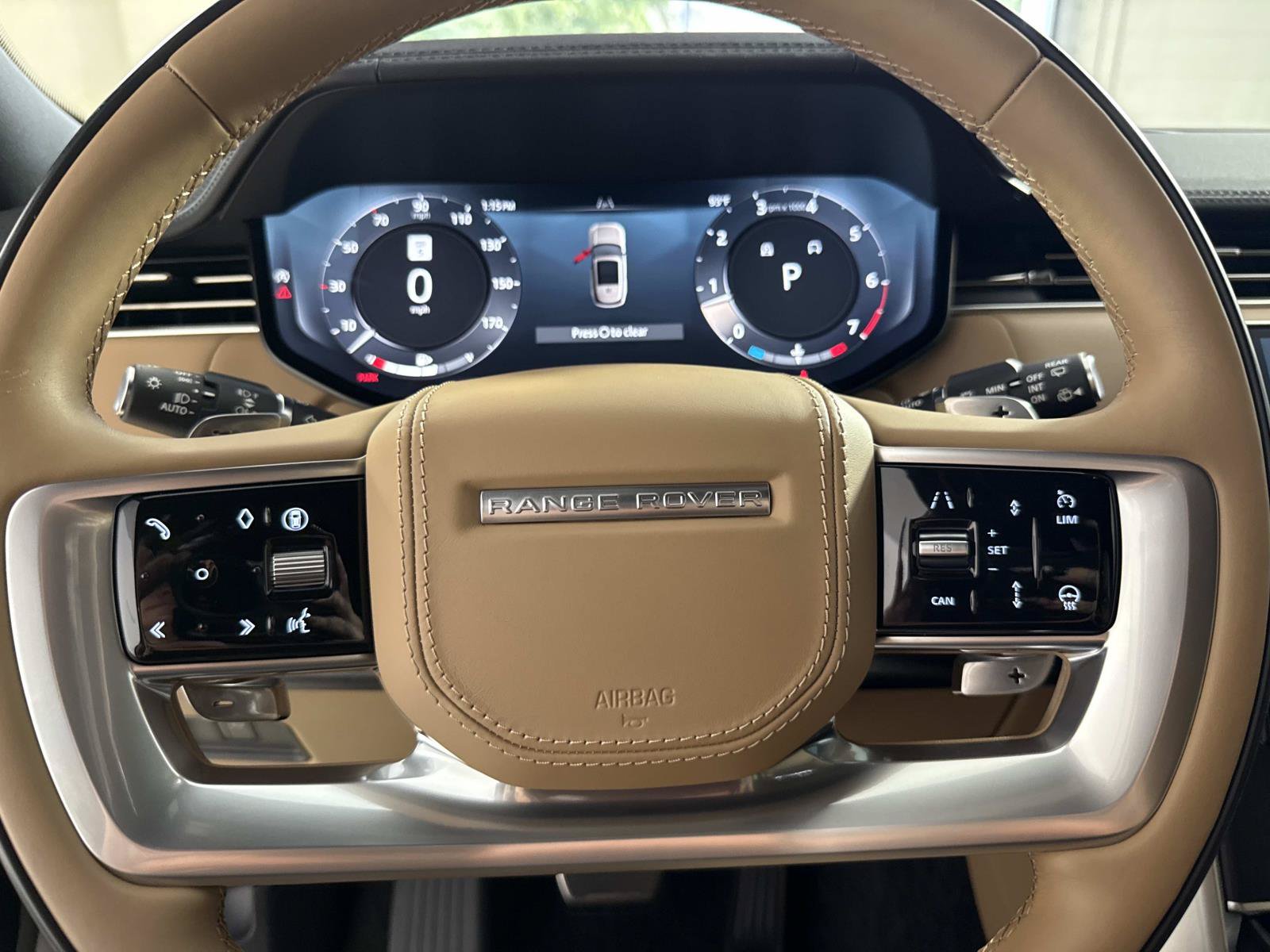 Used 2026 Land Rover Range Rover Long Wheelbase SE AWD/4WD image 31