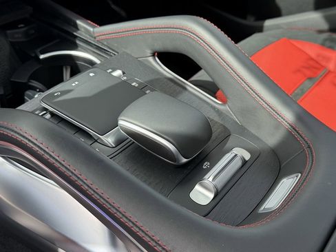 Used 2024 Mercedes-Benz GLE 53 AMG 4MATIC image 26