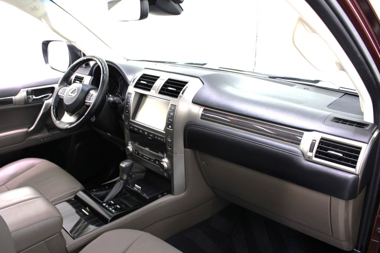 Used 2020 Lexus GX 460 Premium w/ Premium Package AWD/4WD image 46