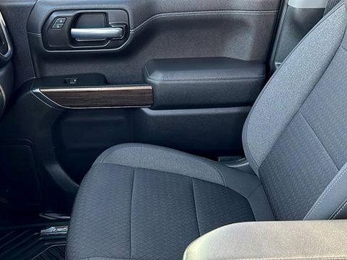 Used 2021 Chevrolet Silverado 1500 LT Trail Boss w/ LPO, Dark Essentials Package image 21