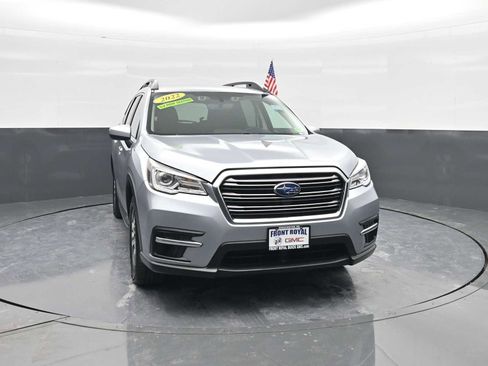 Used 2022 Subaru Ascent Premium w/ Convenience Package image 2