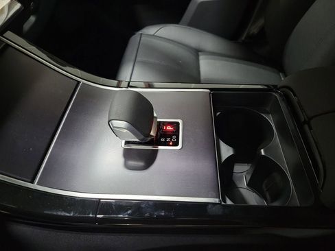 New 2026 Land Rover Range Rover Velar Dynamic SE image 20