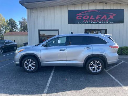 Used 2015 Toyota Highlander XLE image 1