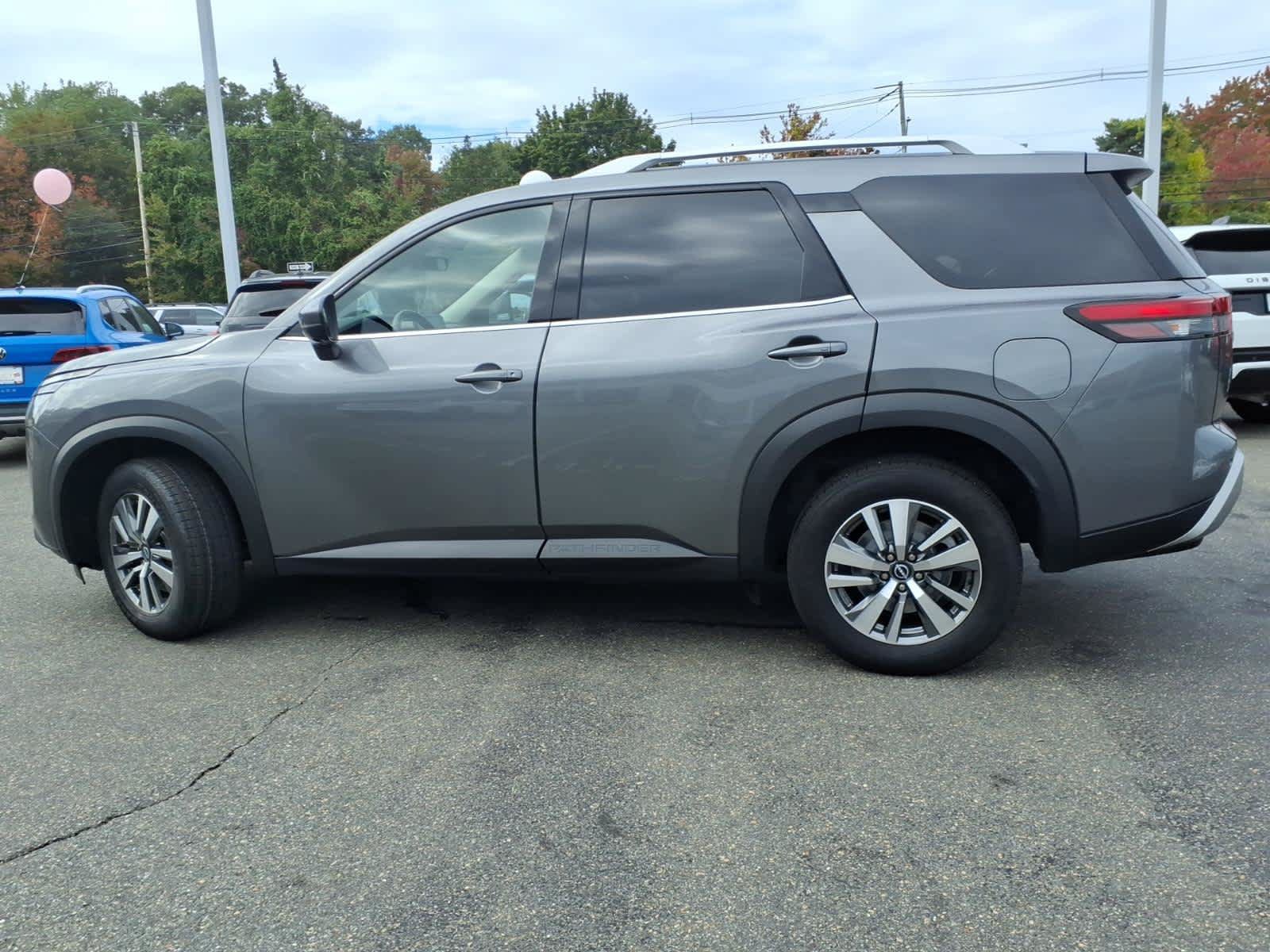 Certified 2025 Nissan Pathfinder SL AWD/4WD image 8