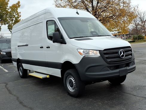 New 2025 Mercedes-Benz Sprinter 2500 image 6