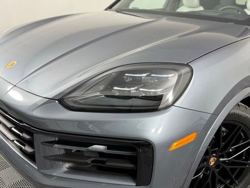 New 2026 Porsche Cayenne AWD/4WD image 12