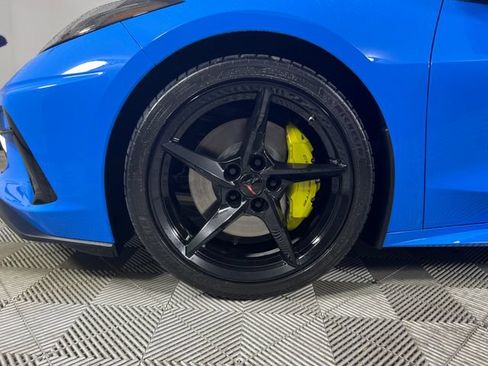 Used 2024 Chevrolet Corvette Stingray Premium Cpe w/ Z51 Performance Package RWD image 25
