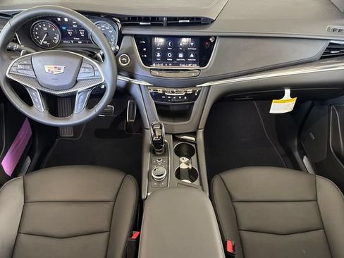 New 2026 Cadillac XT5 Sportv w/ LPO, Floor Liner Package AWD/4WD image 13