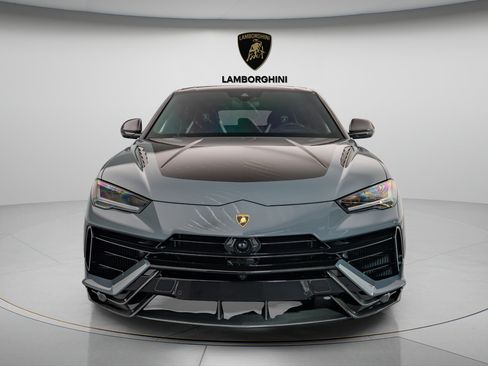 Used 2023 Lamborghini Urus Performante AWD/4WD image 2