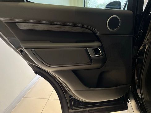 Used 2023 Land Rover Discovery S R-Dynamic AWD/4WD image 28