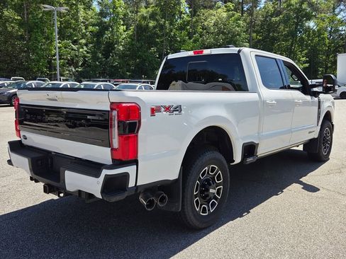 Used 2025 Ford F250 Platinum w/ FX4 Off-Road Package AWD/4WD image 12
