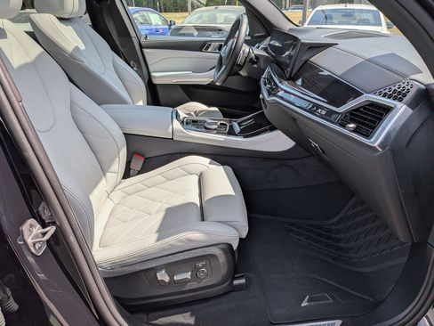 Certified 2025 BMW X5 xDrive40i w/ M Sport Package AWD/4WD image 39