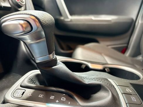 Used 2022 Kia Sportage LX image 18