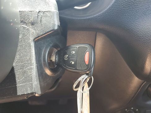 Certified 2018 Jeep Wrangler Unlimited Sahara w/ Connectivity Group AWD/4WD image 27