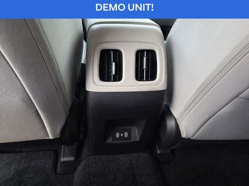 Used 2025 Hyundai Tucson SEL FWD image 19