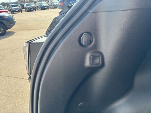 New 2026 Jeep Compass Latitude w/ Sun and Sound Group AWD/4WD image 6
