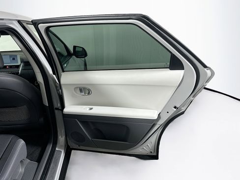 Used 2024 Hyundai Ioniq 5 SEL RWD image 31