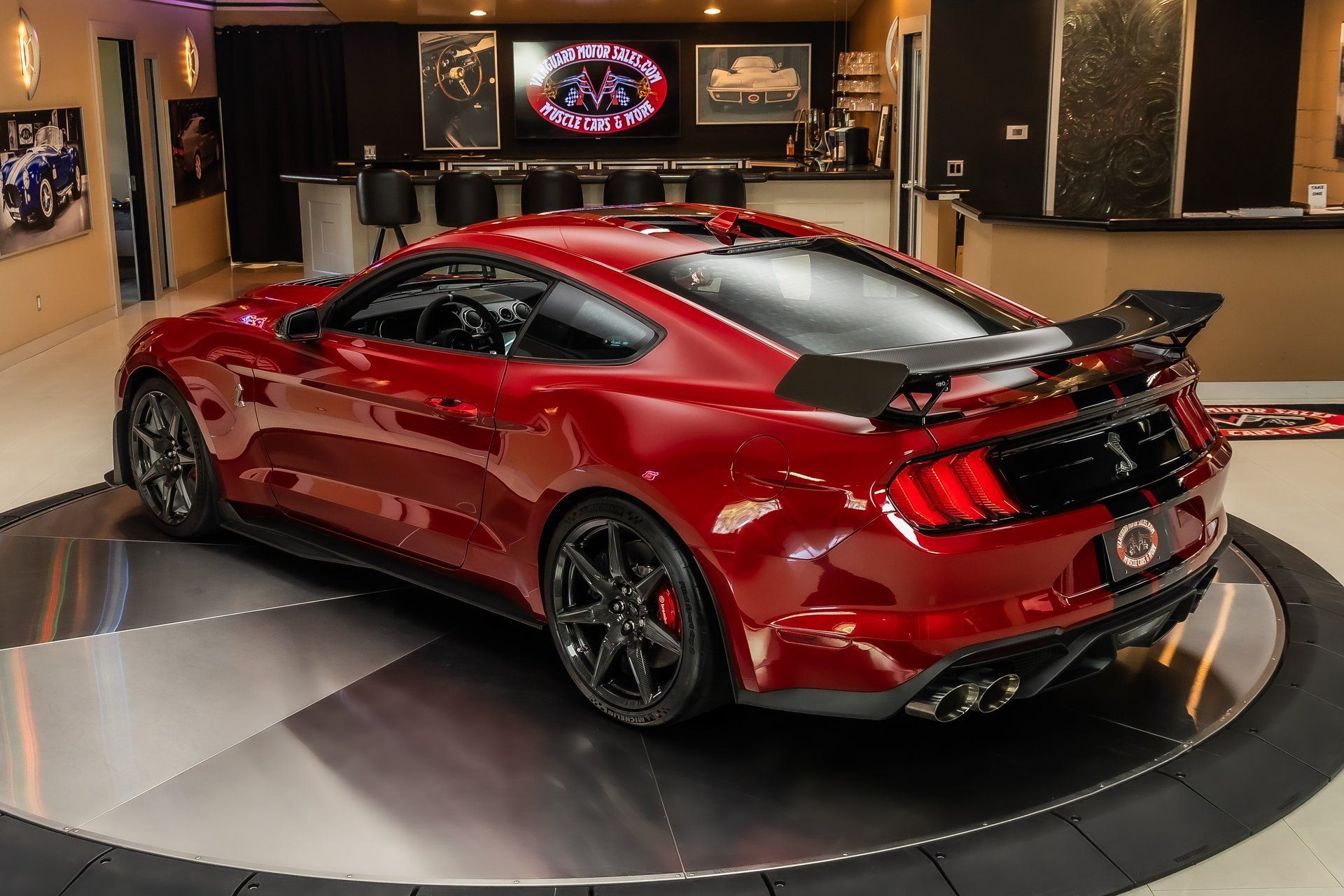 Used 2020 Ford Mustang Shelby GT500 w/ Carbon Fiber Track Pack RWD image 17