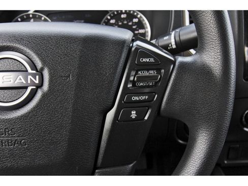 Used 2022 Nissan Frontier SV w/ Technology Package image 19
