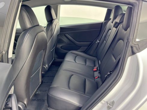 Used 2020 Tesla Model 3 Standard Range Plus image 43