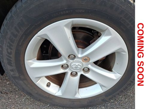 Used 2013 Toyota RAV4 XLE AWD/4WD image 9
