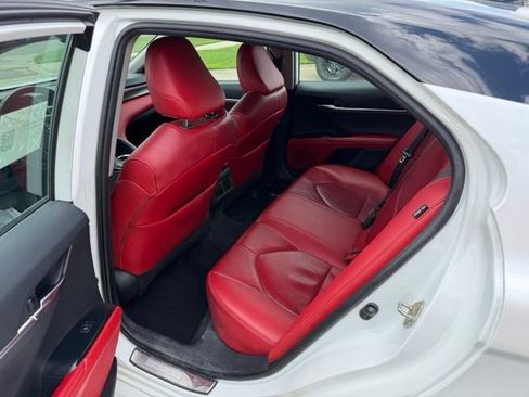 Used 2020 Toyota Camry XSE FWD image 15