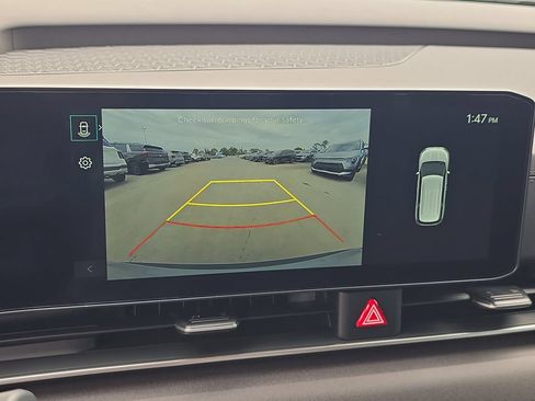 New 2026 Kia Carnival EX FWD image 25