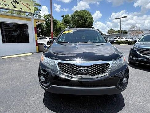 Used 2012 Kia Sorento LX w/ Convenience Pkg FWD image 9
