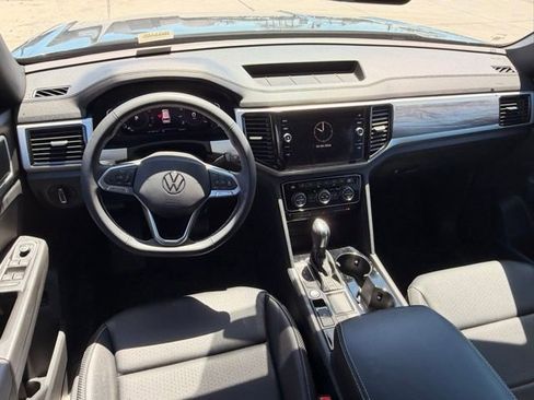 Used 2023 Volkswagen Atlas Cross Sport SE FWD image 13