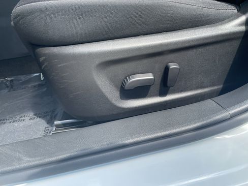 Used 2025 Nissan Altima 2.5 SV image 14