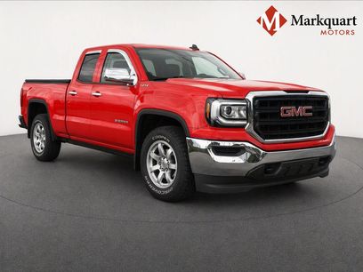 Certified 2017 GMC Sierra 1500 4x4 Double Cab w/ Sierra Convenience Package