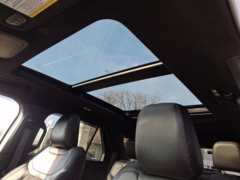 Used 2024 Ford Explorer ST w/ Equipment Group 401A image 21