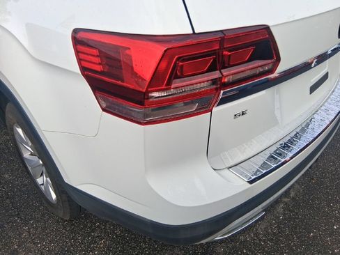 Used 2019 Volkswagen Atlas SE w/ Towing Package FWD image 9
