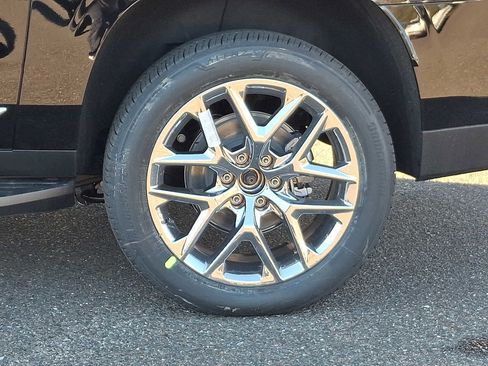 New 2026 GMC Yukon XL Elevation image 5