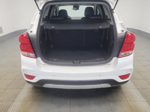 Used 2020 Chevrolet Trax LT w/ Driver Confidence Package FWD image 29