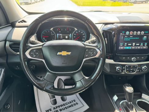 Used 2019 Chevrolet Traverse LT w/ LT Premium Package FWD image 16