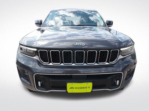 Used 2023 Jeep Grand Cherokee Overland AWD/4WD image 10