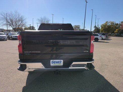 Used 2019 Chevrolet Silverado 1500 LTZ w/ LTZ Premium Package image 4