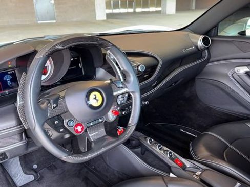 Used 2021 Ferrari F8 Tributo RWD image 14