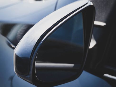 Used 2016 Toyota Corolla LE image 17