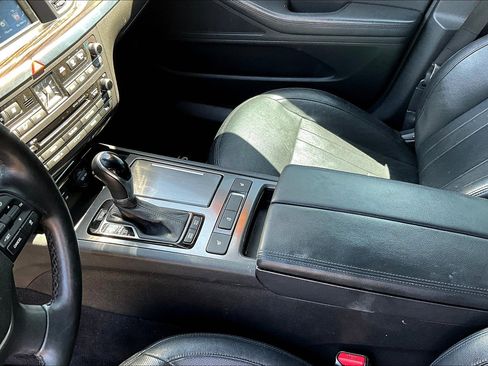 Used 2017 Genesis G80 3.8 image 12