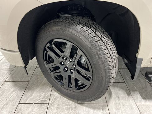 New 2026 Chevrolet Silverado 1500 Custom w/ LPO, Dark Essentials Package image 33