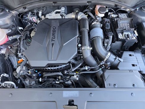 Used 2023 Hyundai Santa Fe Calligraphy image 10