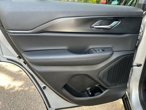 New 2025 Jeep Grand Cherokee Altitude image 24