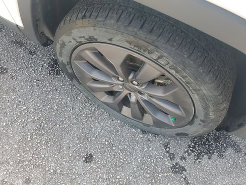 Used 2021 Jeep Cherokee Latitude Lux 80th Anniv w/ Quick Order Package 26U 80TH image 5