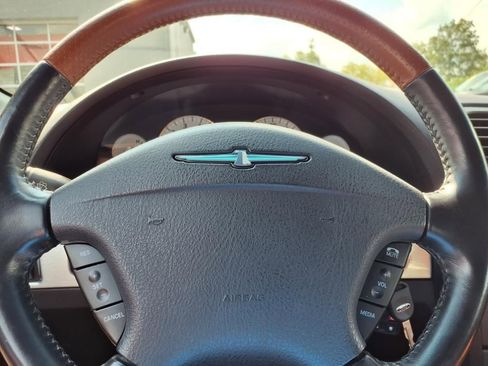 Used 2003 Ford Thunderbird RWD image 17
