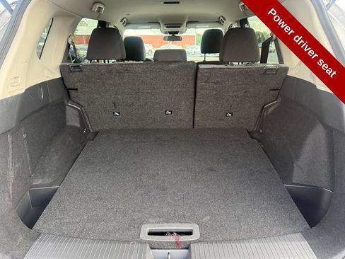 Used 2023 Nissan Rogue SV AWD/4WD image 33